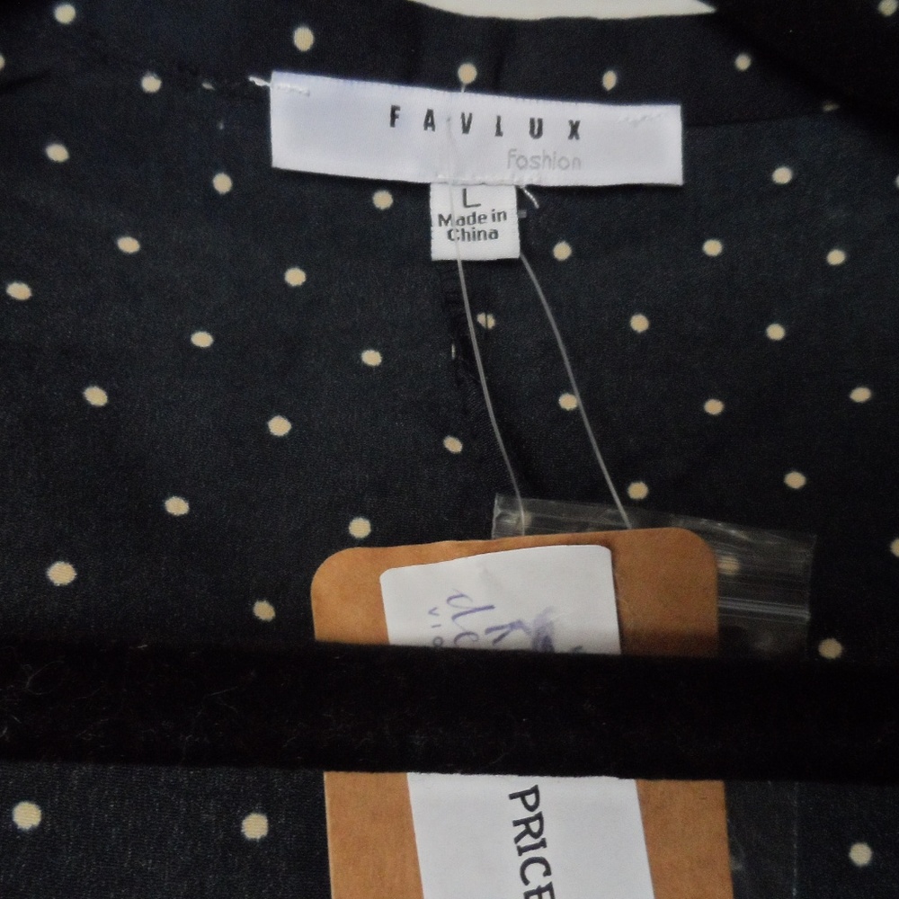 Polka Dot twist hem blouse - Picture 3 of 5